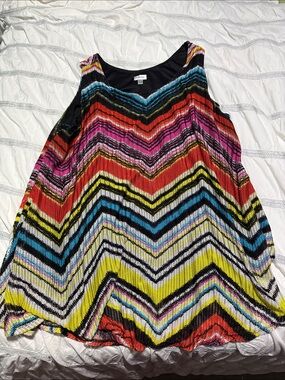Avenue Multicolored Chevron Swing Top